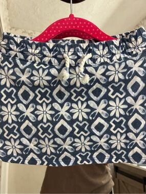 OshKosh B'gosh Navy and White Floral Drawstring Skirt